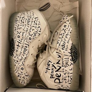 Nike Little Posite One (TD). Toddler 8c. White/Blk